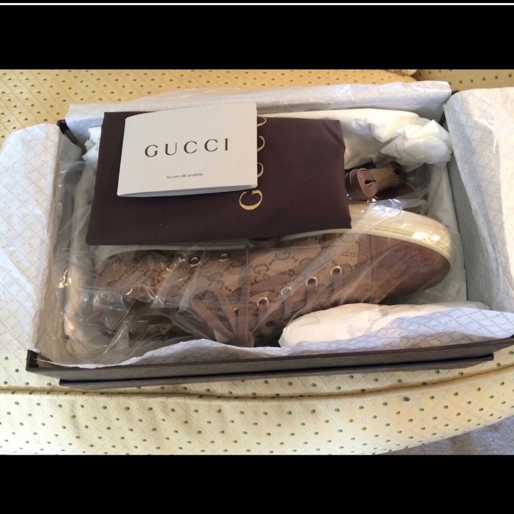 GUCCI SNEAKERS